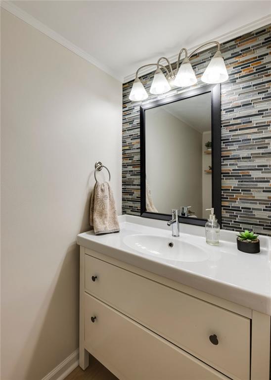 7090 Stonington Drive NE