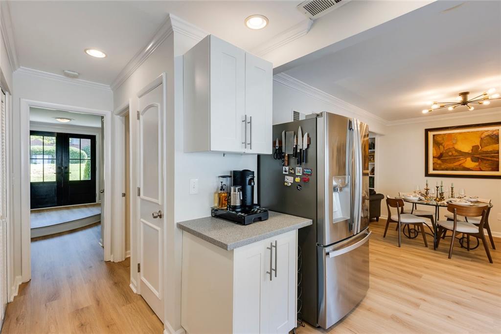 7090 Stonington Drive NE