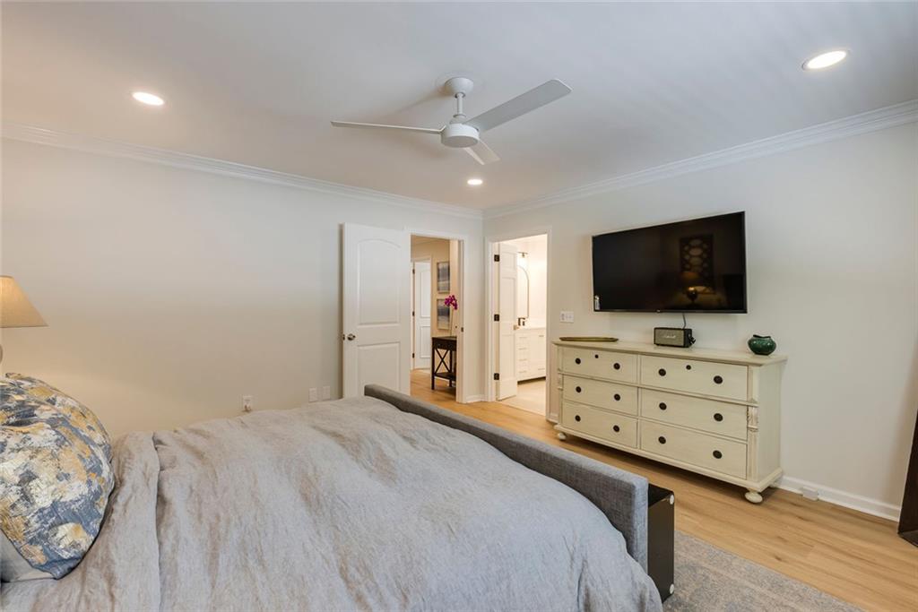 7090 Stonington Drive NE