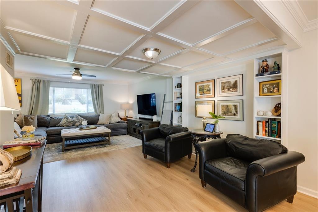 7090 Stonington Drive NE