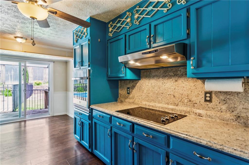 6889 Kingsboro Drive