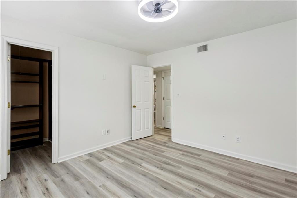 607 Brighton Point
