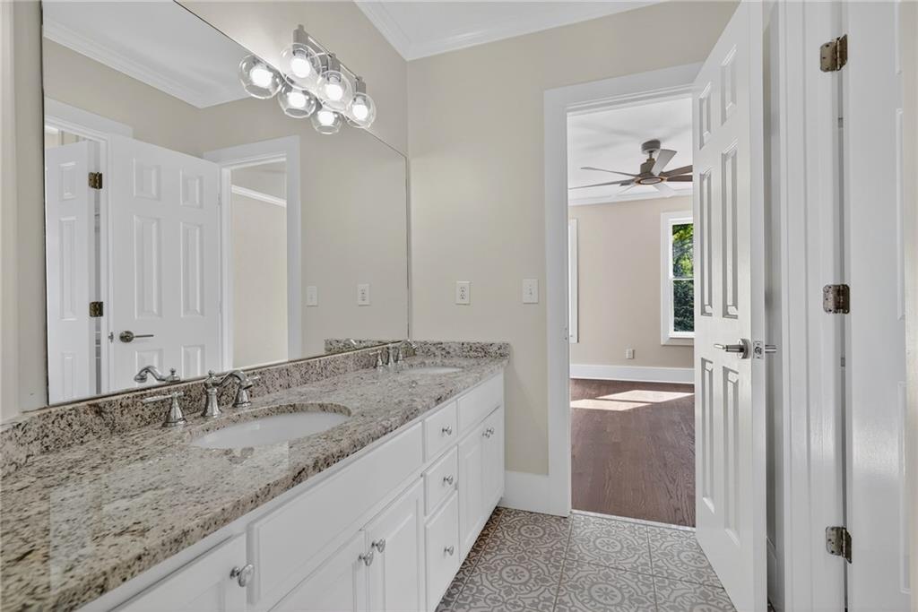 15420 Treyburn Manor View