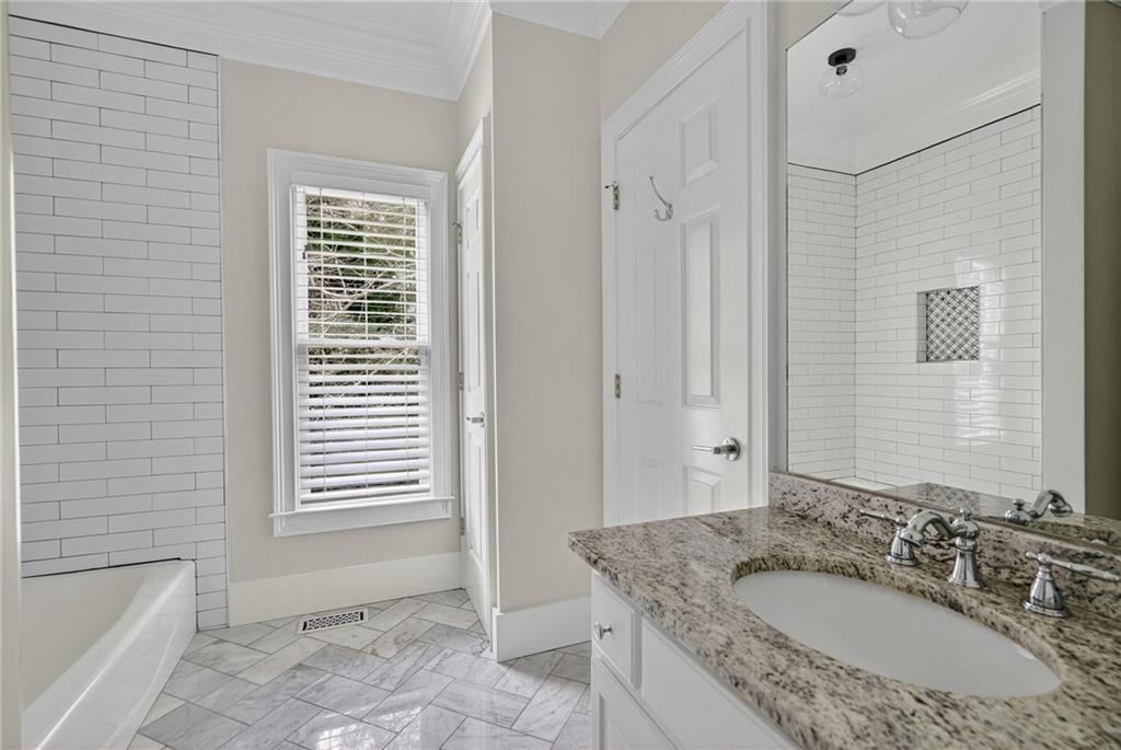 15420 Treyburn Manor View