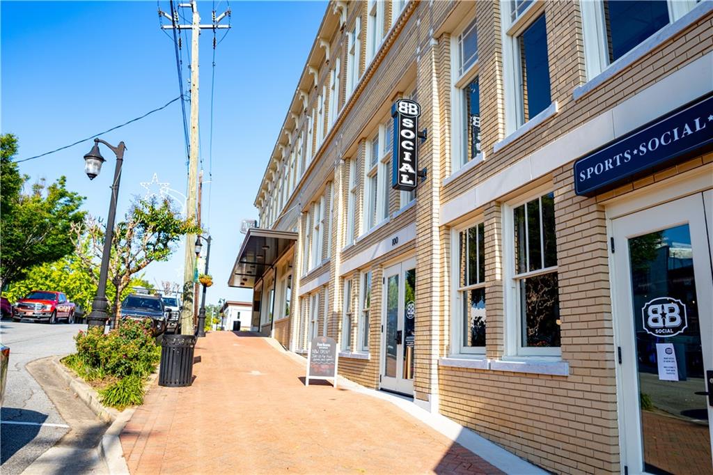 210 Hawks Lake Drive