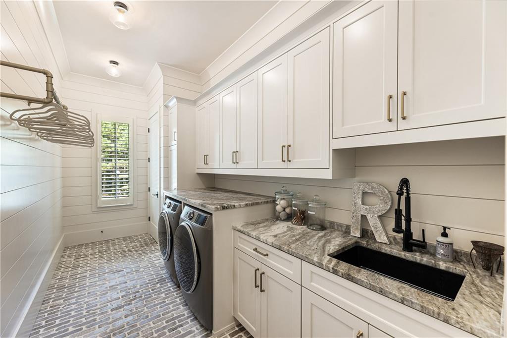 210 Hawks Lake Drive