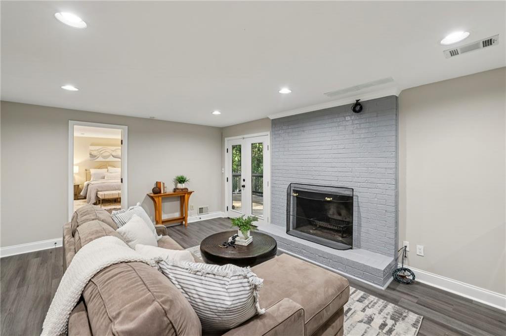 5051 Pine Bark Circle