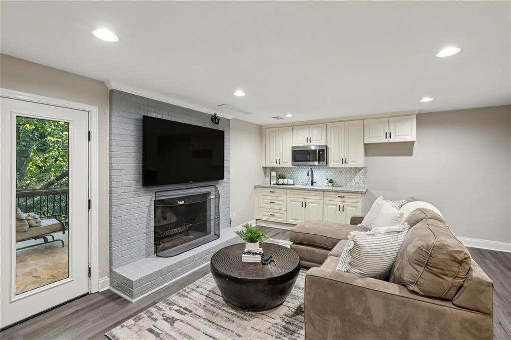 5051 Pine Bark Circle