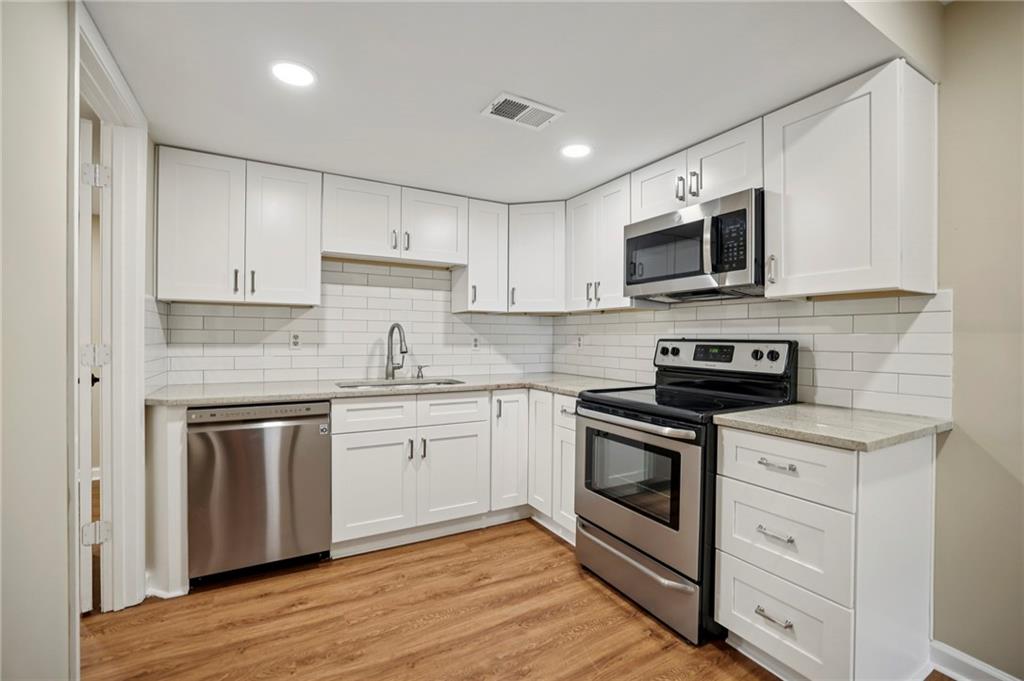 3273 Turtle Lake Drive SE