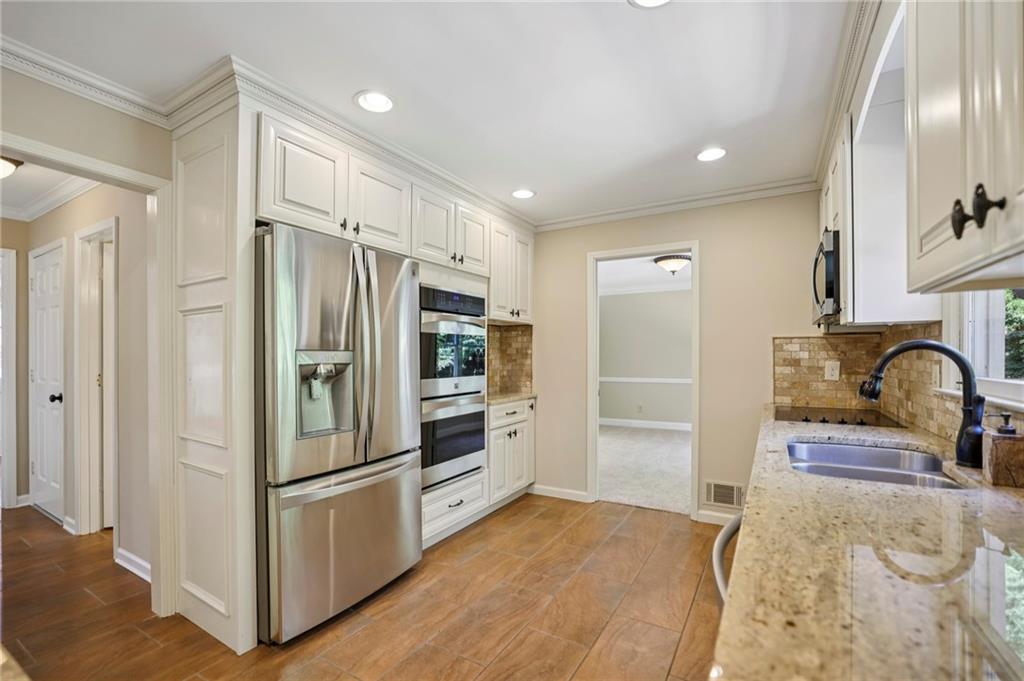 3273 Turtle Lake Drive SE