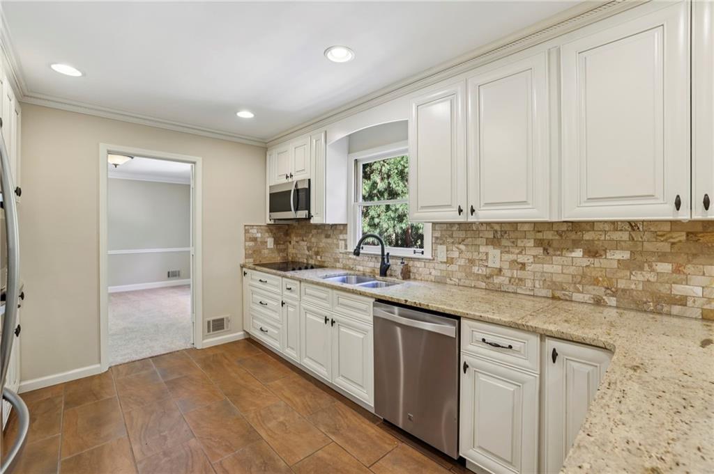 3273 Turtle Lake Drive SE