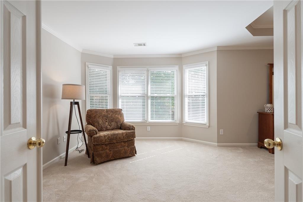 3669 Outlook Court NE