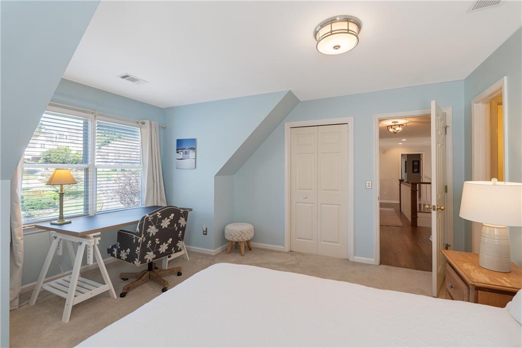 3669 Outlook Court NE