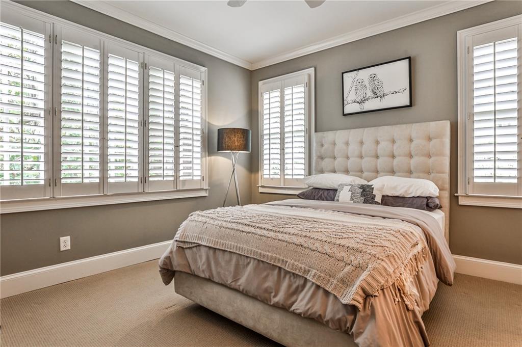 2696 Ellwood Drive NE