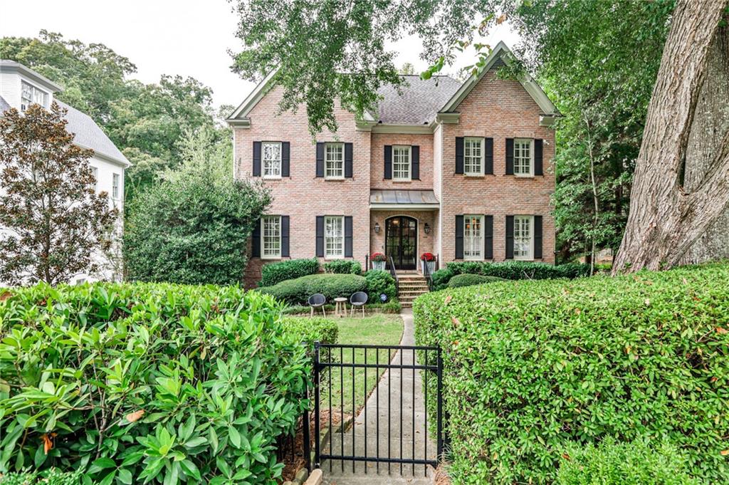 2696 Ellwood Drive NE