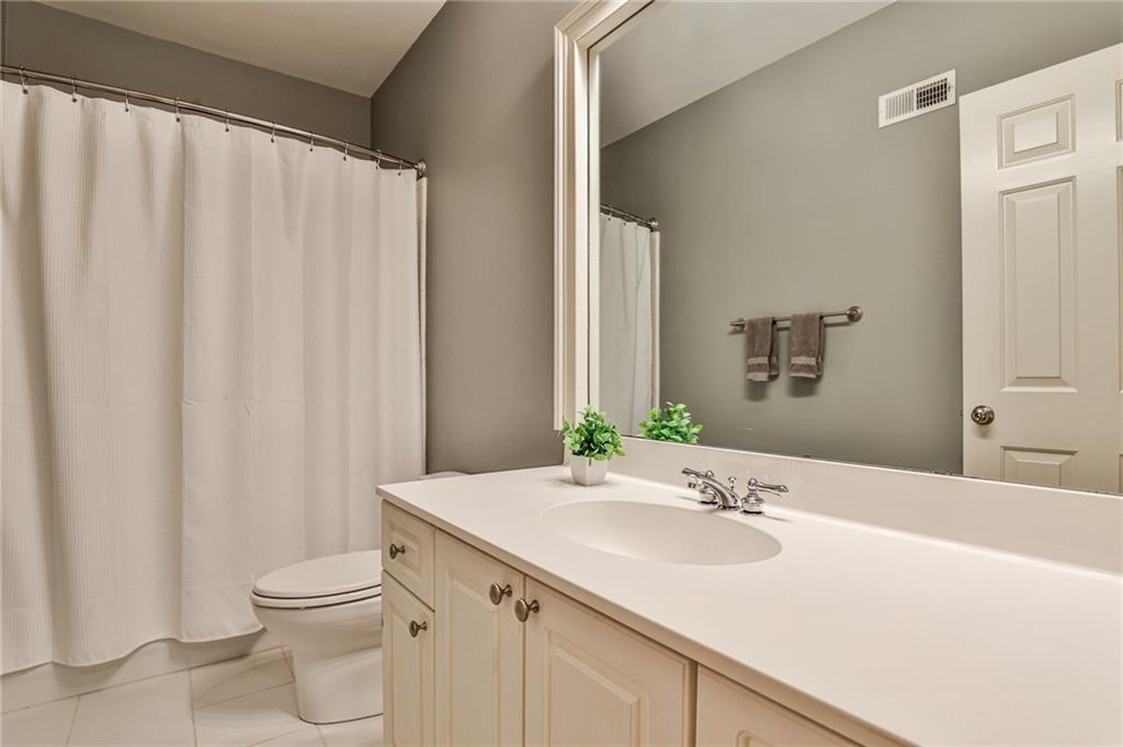 2696 Ellwood Drive NE