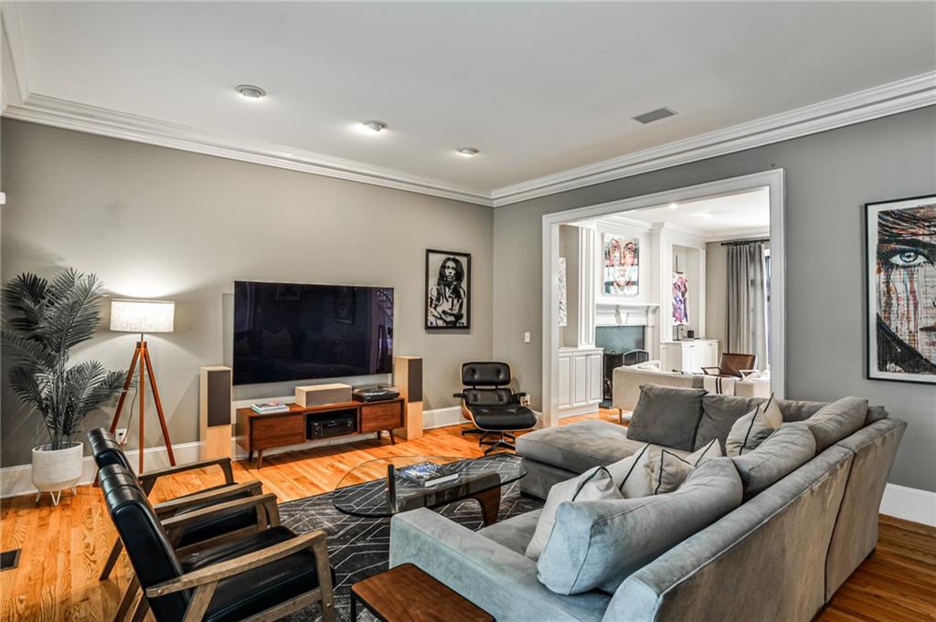 2696 Ellwood Drive NE