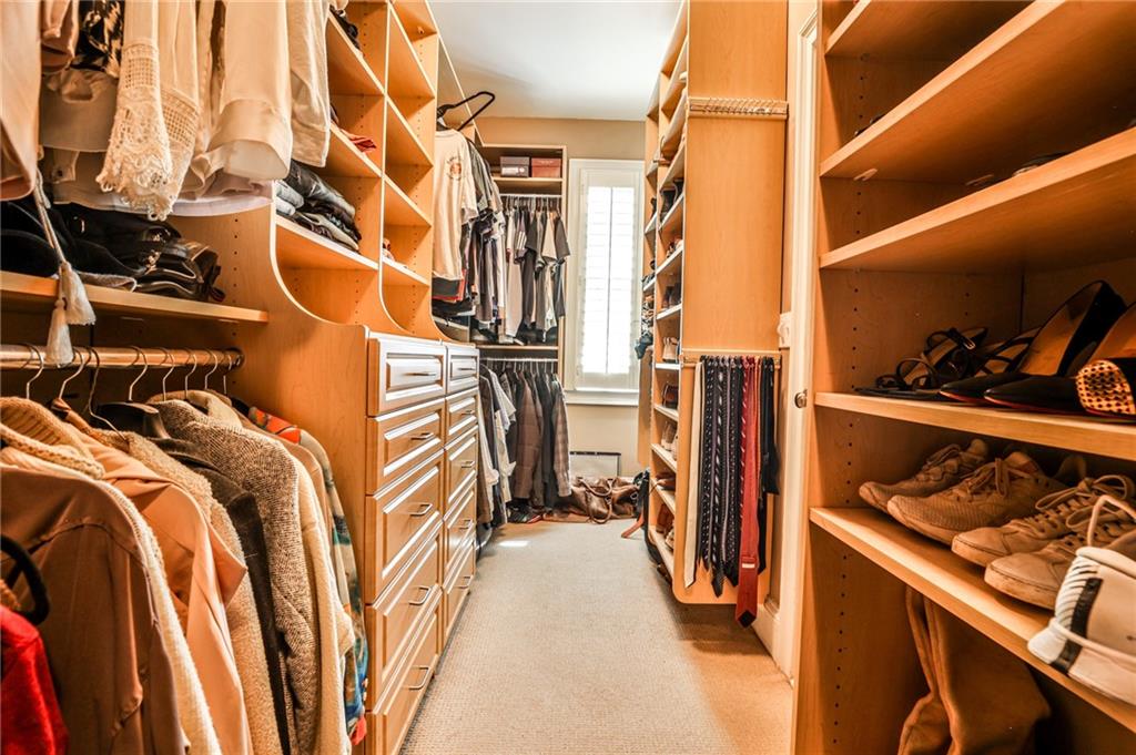 2696 Ellwood Drive NE