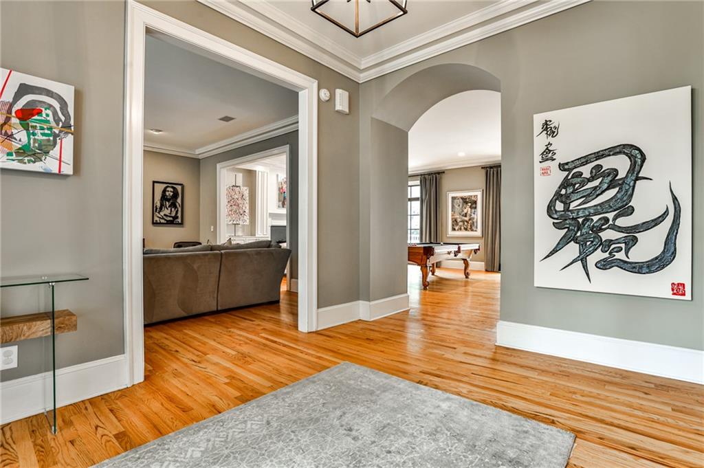 2696 Ellwood Drive NE