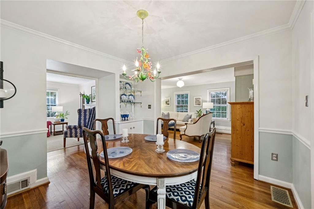 545 Overbrook Drive NW