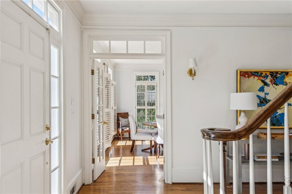 4550 E Brookhaven Drive NE