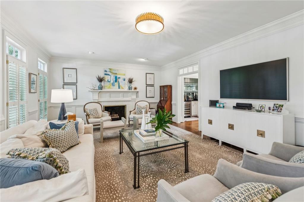 4550 E Brookhaven Drive NE