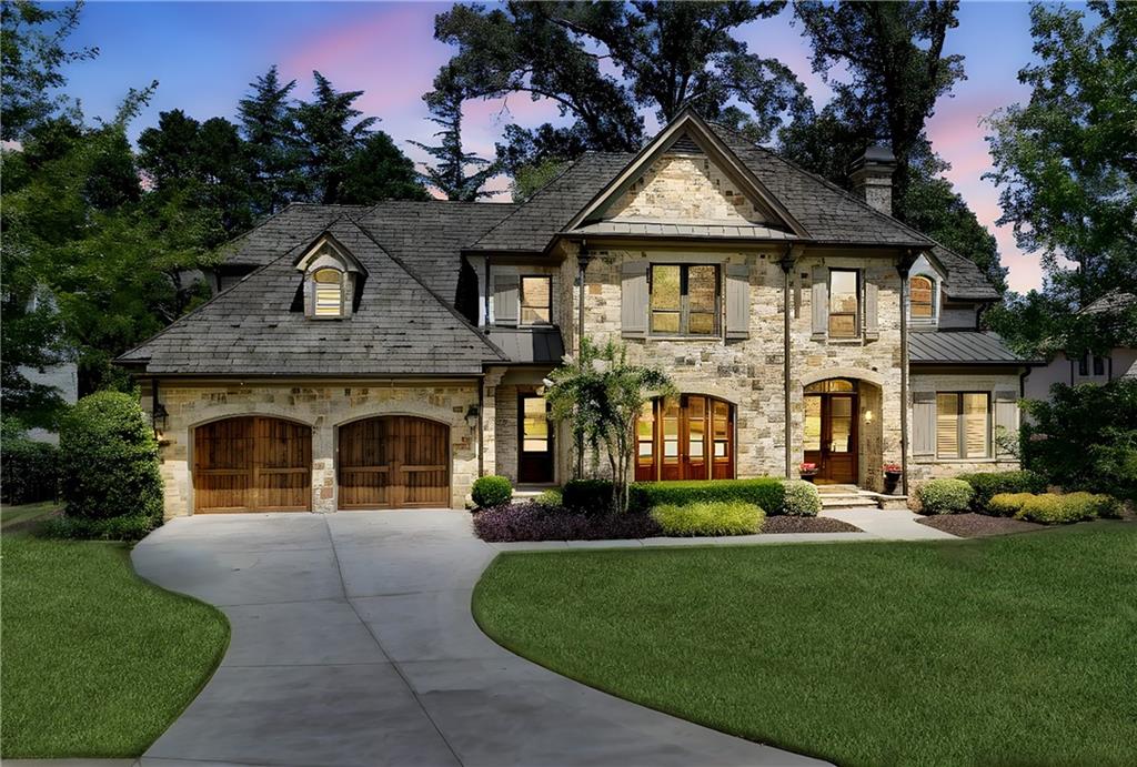 1128 Brookhaven Walk Way NE