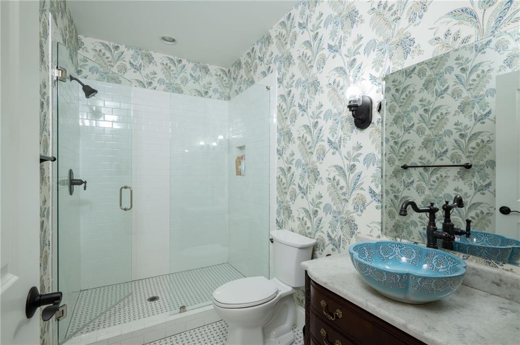 1128 Brookhaven Walk Way NE