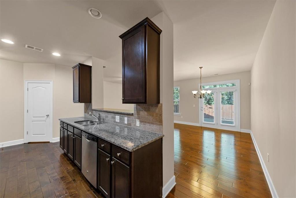 2432 Whiteoak Run SE Unit 20