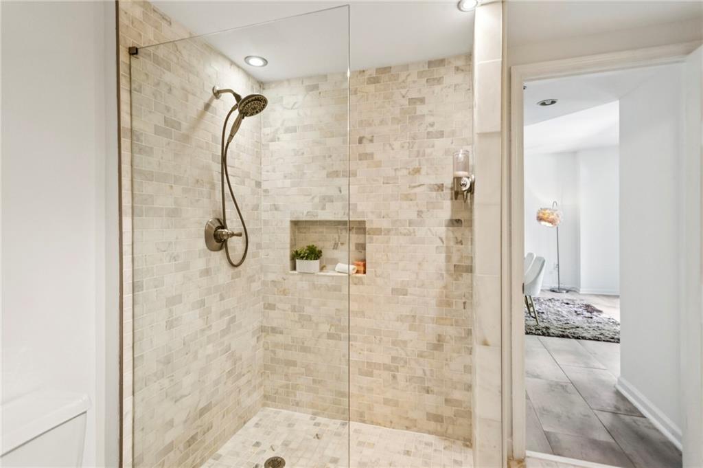 1 Biscayne Drive NW Unit 112