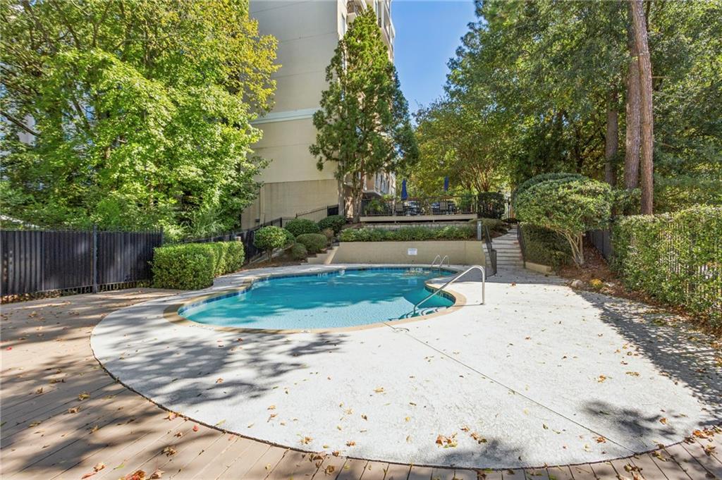 1 Biscayne Drive NW Unit 112