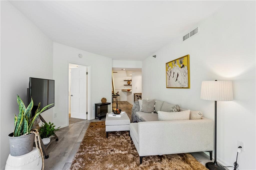 1 Biscayne Drive NW Unit 112