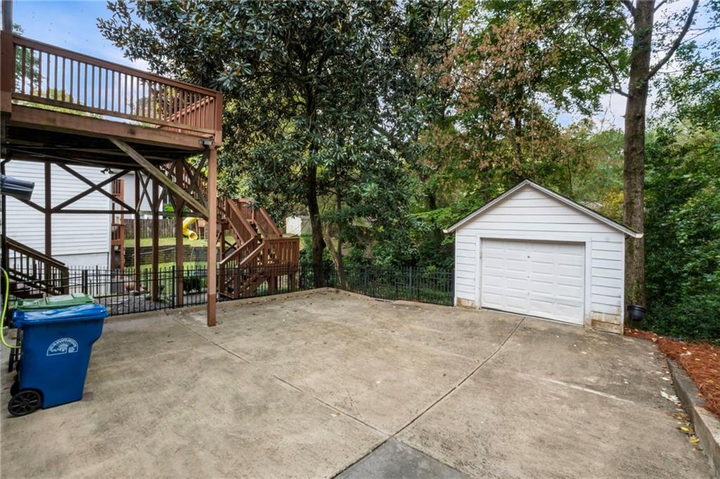 817 Highland Terrace NE