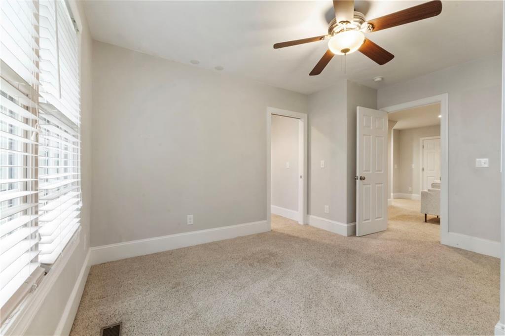 817 Highland Terrace NE