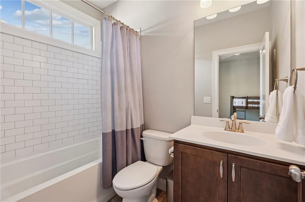 7345 Samples Field Road