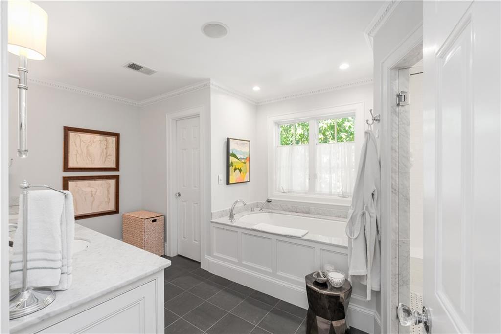 559 Spring Valley Road NW