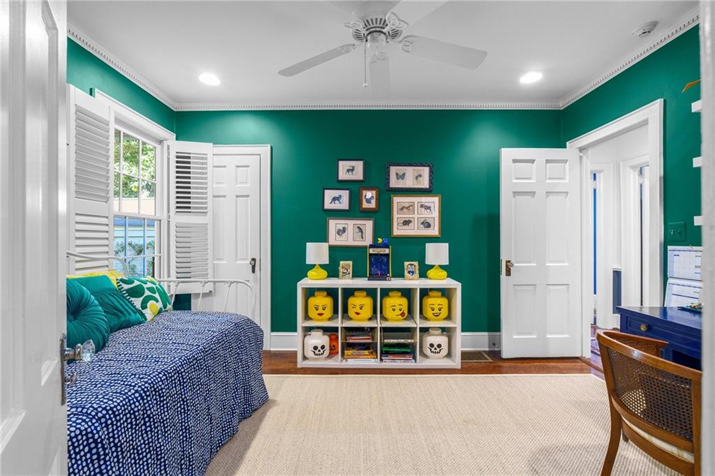 559 Spring Valley Road NW