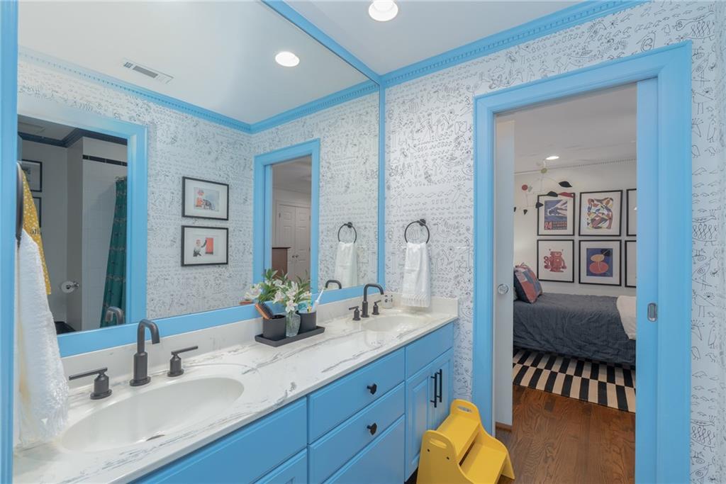 559 Spring Valley Road NW