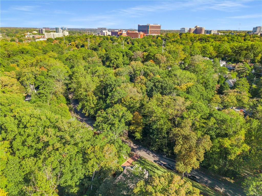 559 Spring Valley Road NW