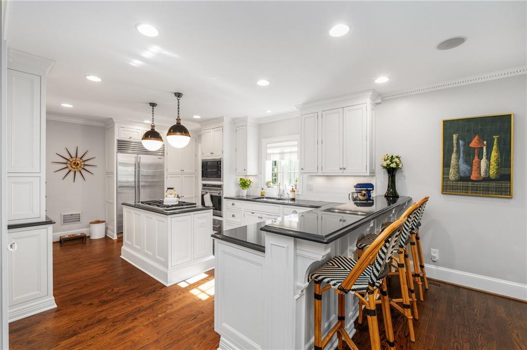 559 Spring Valley Road NW