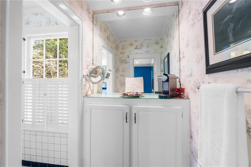 559 Spring Valley Road NW