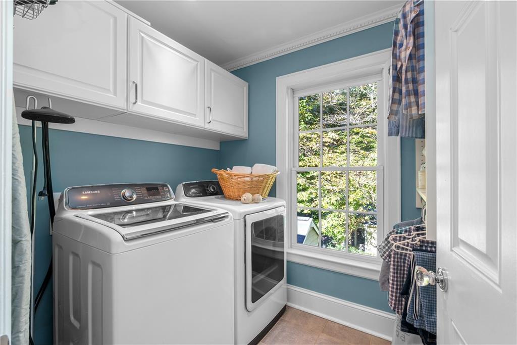 559 Spring Valley Road NW