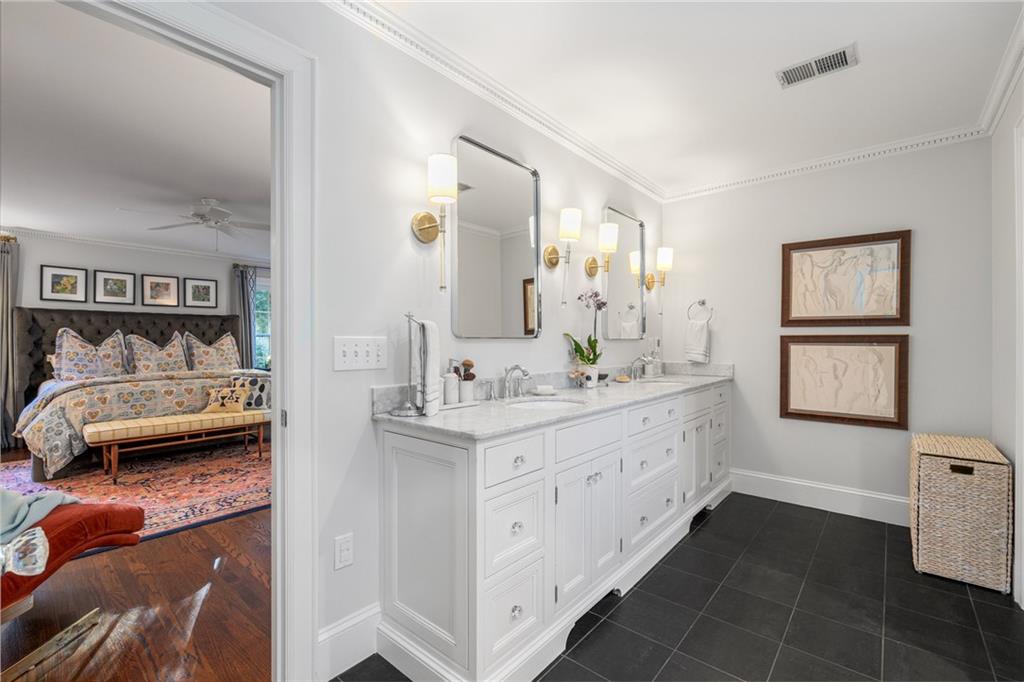 559 Spring Valley Road NW