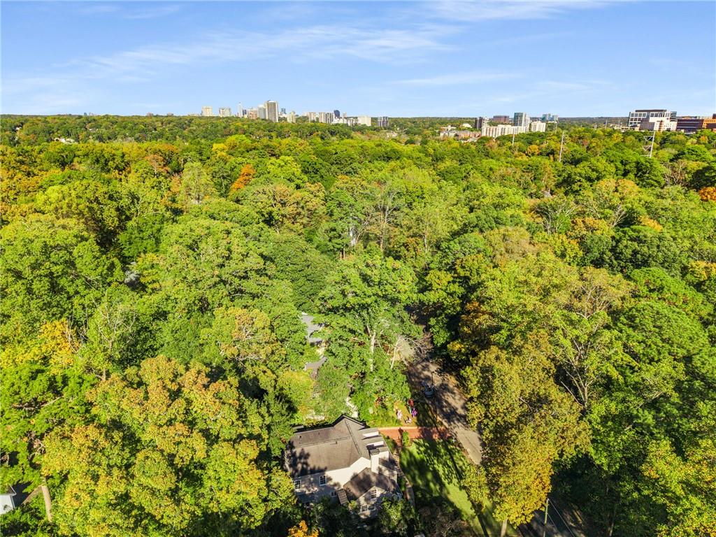 559 Spring Valley Road NW