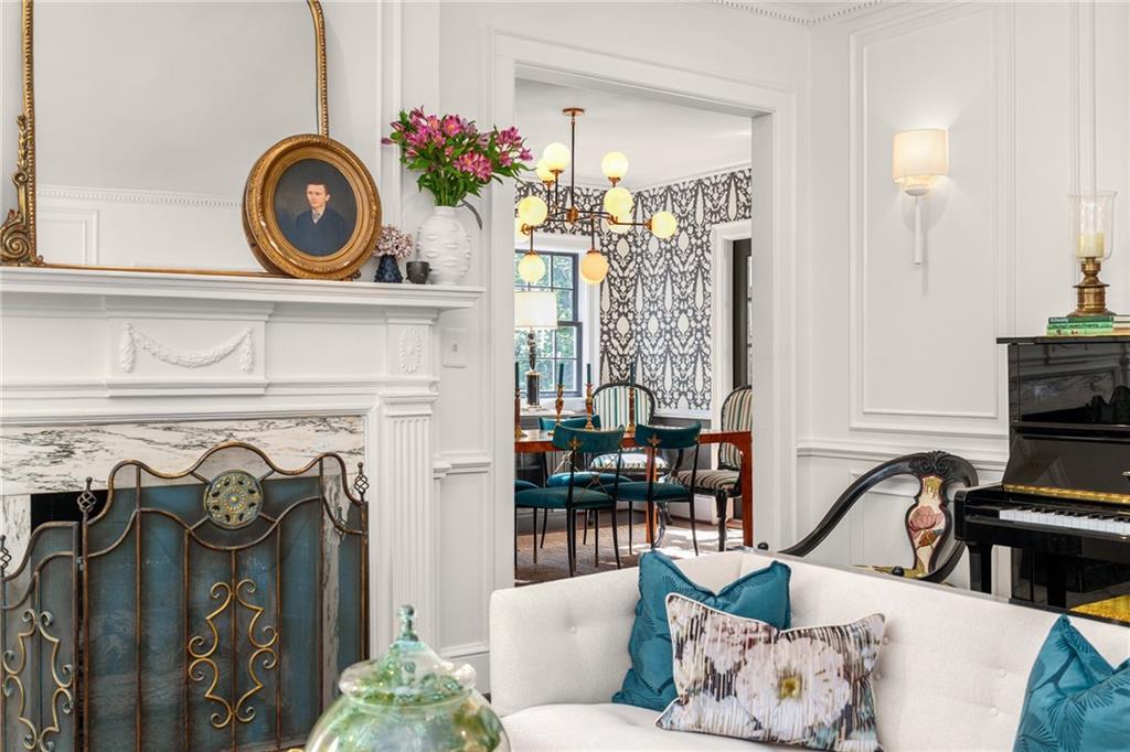 559 Spring Valley Road NW