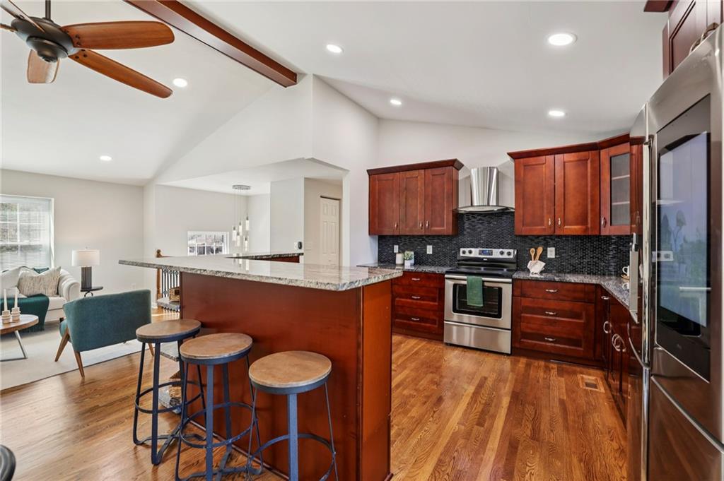 10405 Meadow Crest Lane