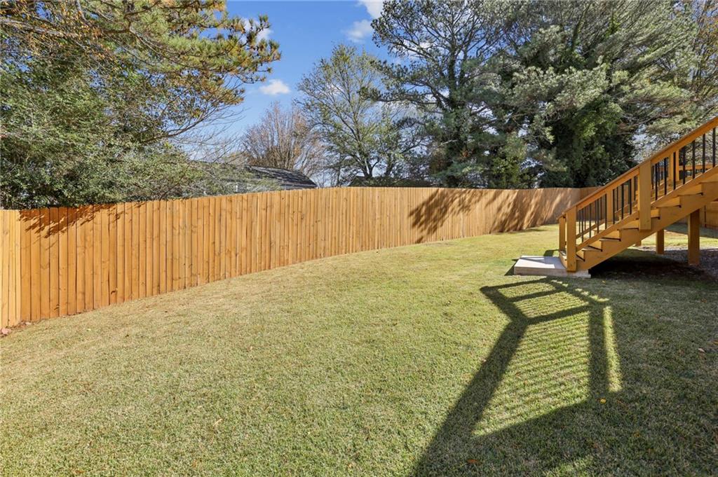 10405 Meadow Crest Lane