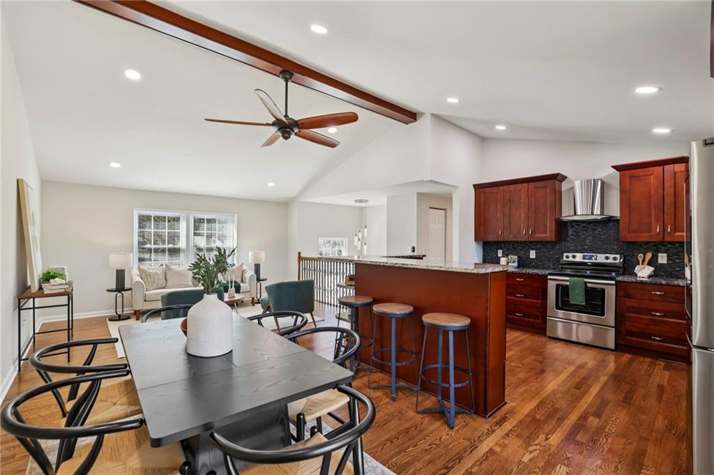 10405 Meadow Crest Lane