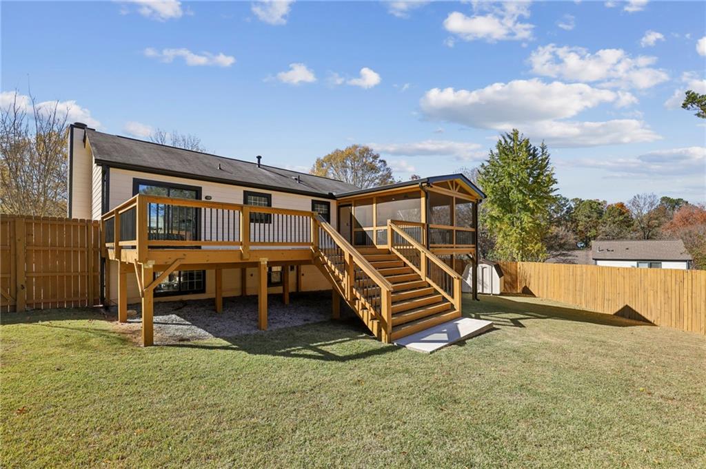 10405 Meadow Crest Lane