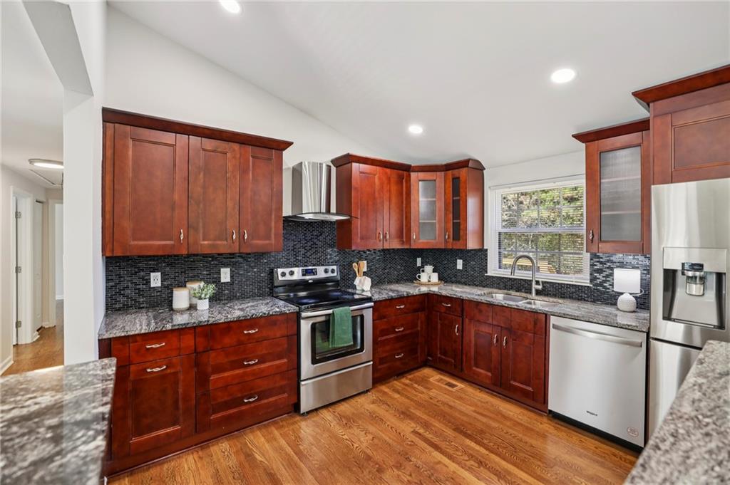 10405 Meadow Crest Lane